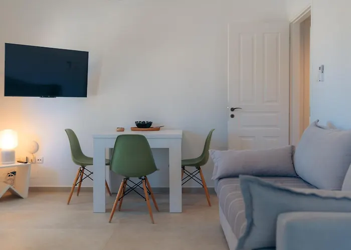 La Maison De Lilac-Luxurious Olive Grove Apartments